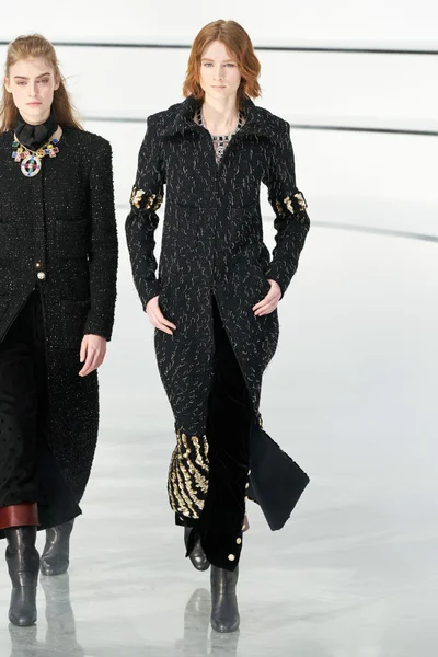 Look 47